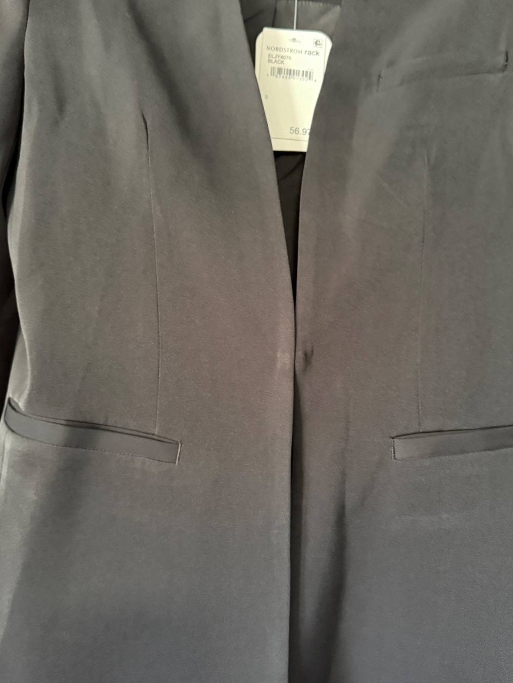 Blazer - Picture 3 of 7